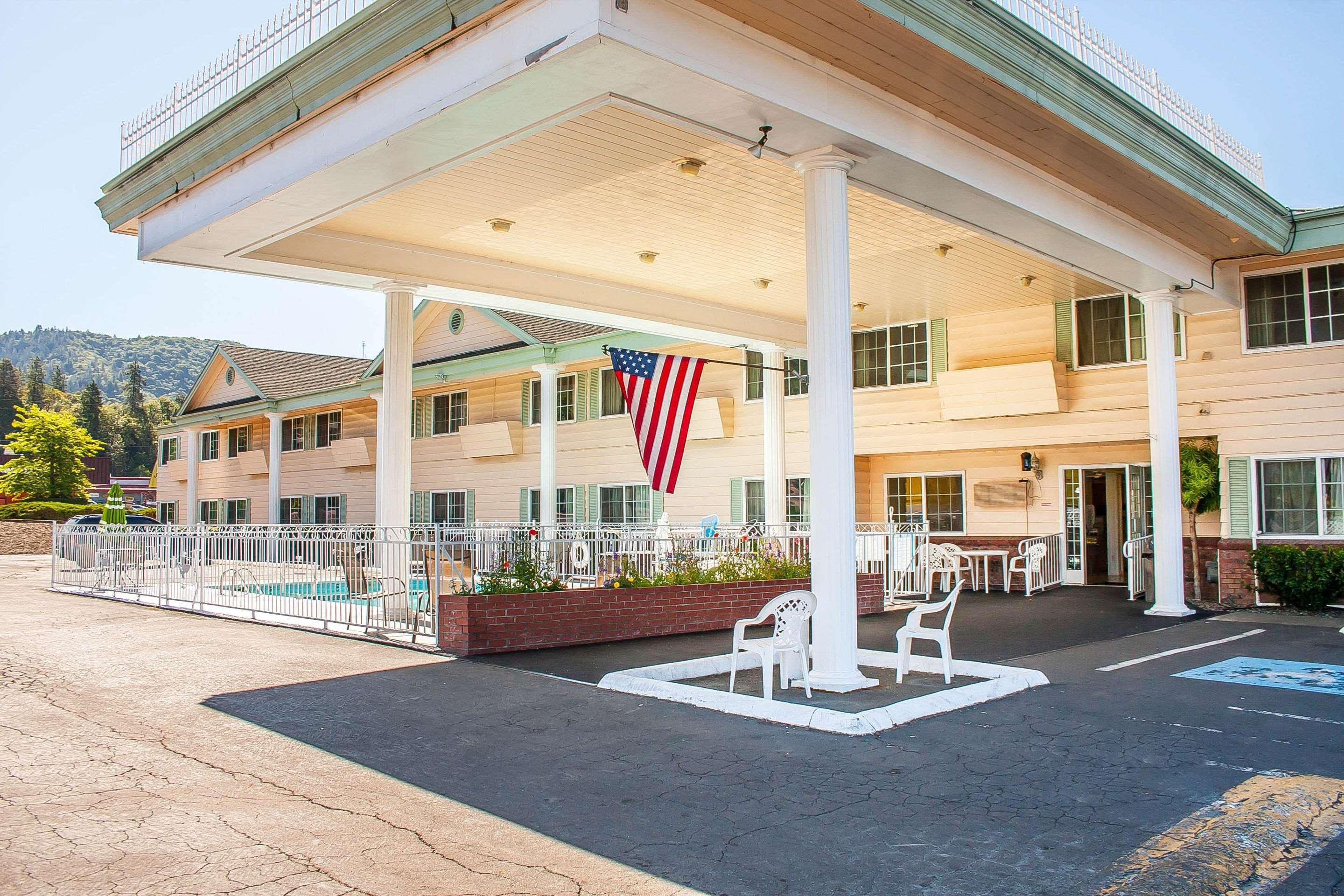 Quality Inn Grants Pass Eksteriør billede